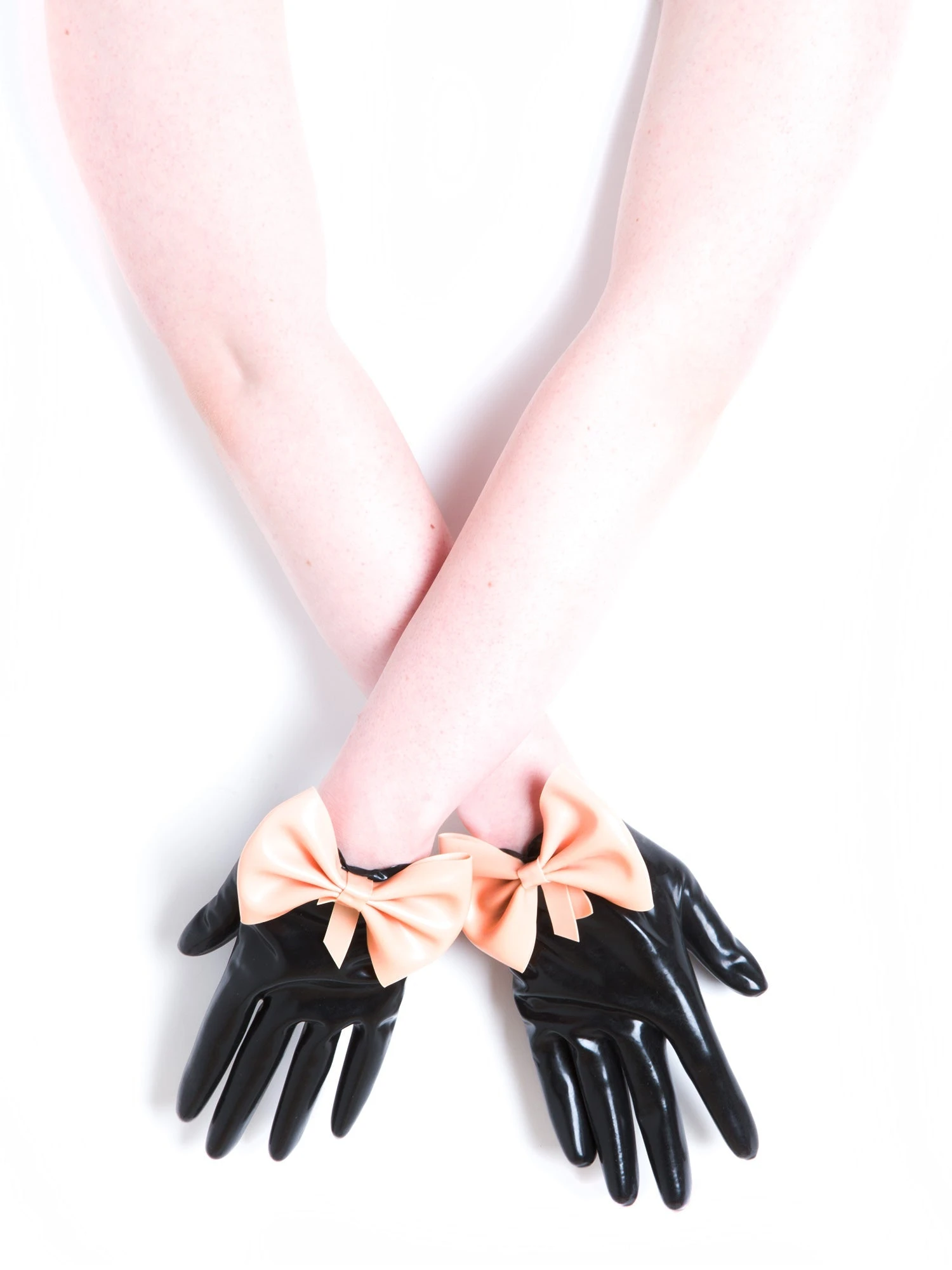 Black Bow Gloves - Image 3